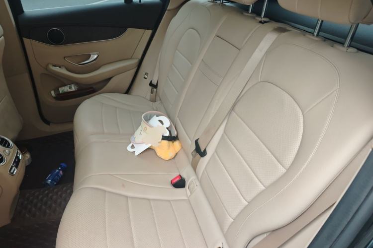 Used Mercedes-Benz GLC 2018 Refreshed GLC 300 4MATIC Dynamic Edition Left Rear Seat