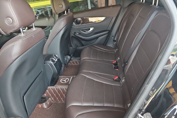 Used Mercedes-Benz GLC 2018 Facelift GLC 260 4MATIC Luxury Edition Left Rear Seat