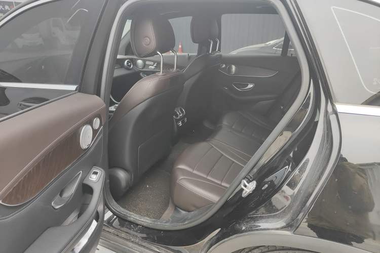 Used Mercedes-Benz GLC 2018 GLC 300 4MATIC Sport Edition Left Rear Seat