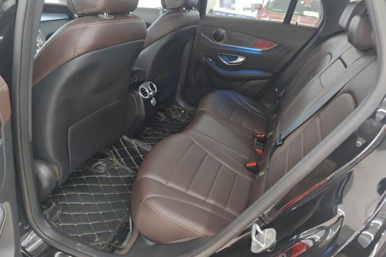 Used Mercedes-Benz GLC 2018 Facelift GLC 260 4MATIC Luxury Edition Left Rear Seat