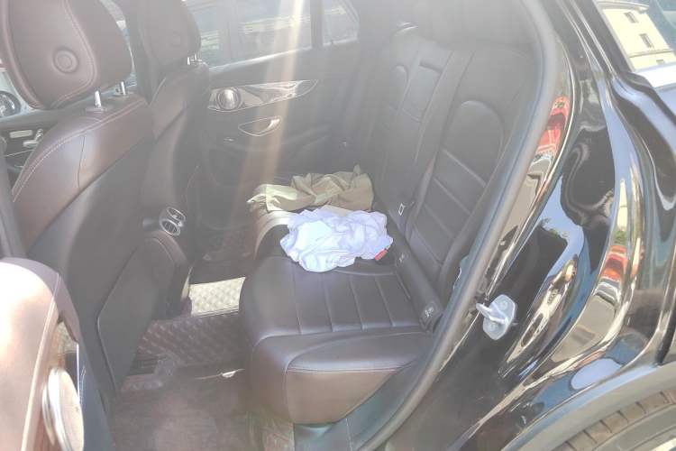 Used Mercedes-Benz GLC 2018 Facelifted GLC 260 4MATIC Dynamic Edition Left Rear Seat