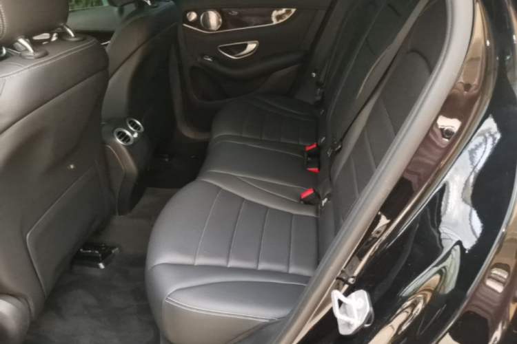 Used Mercedes-Benz GLC 2018 Facelift GLC 260 4MATIC Luxury Edition Left Rear Seat