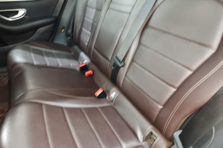 Used Mercedes-Benz GLC 2018 GLC 300 4MATIC Sport Edition Left Rear Seat