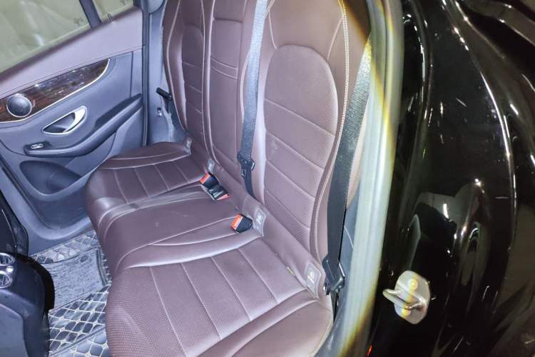 Used Mercedes-Benz GLC 2018 GLC 260 4MATIC Luxury Model Left Rear Seat