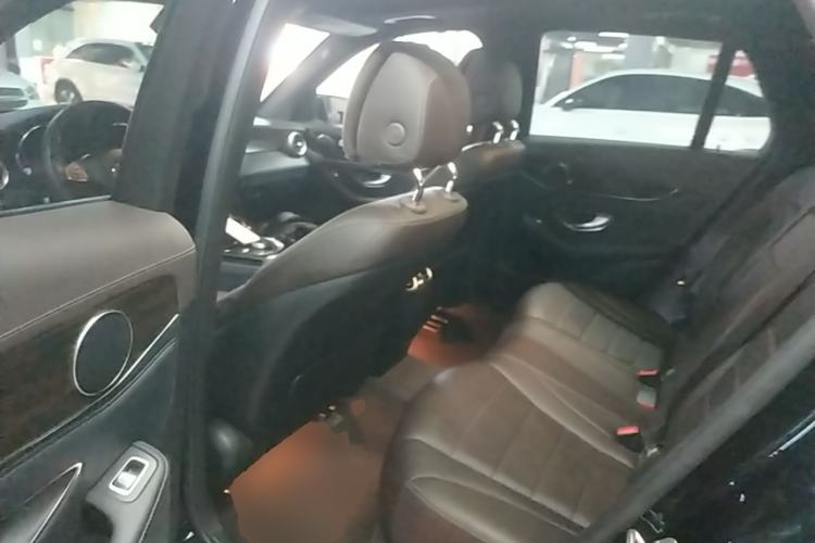 Used Mercedes-Benz GLC 2018 GLC 260 4MATIC Luxury Model Left Rear Seat