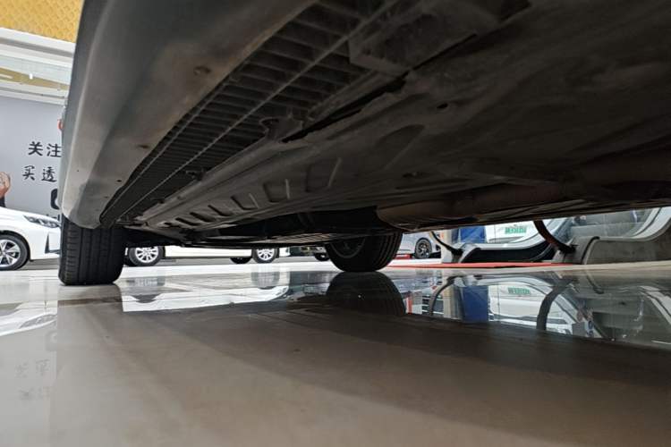 Used Mercedes-Benz GLC 2018 Facelift GLC 200 4MATIC Left Side Sill