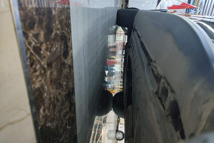Used Mercedes-Benz GLC 2018 Facelift GLC 200 4MATIC Left Side Sill