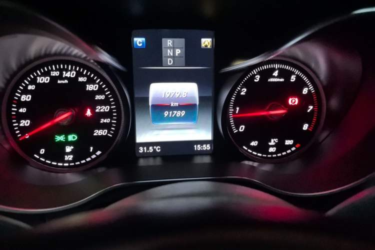 Used Mercedes-Benz GLC 2018 Facelifted GLC 260 4MATIC Dynamic Edition Odometer Close Up