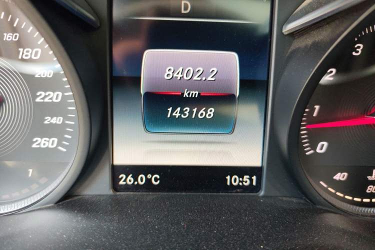 Used Mercedes-Benz GLC 2018 Facelifted GLC 260 4MATIC Dynamic Edition Odometer Close Up