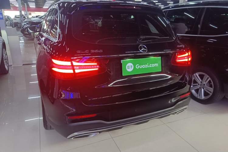 Used Mercedes-Benz GLC 2018 Facelift GLC 260 4MATIC Luxury Edition Rear