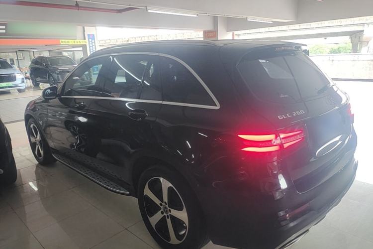 Used Mercedes-Benz GLC 2018 Facelift GLC 260 4MATIC Luxury Edition Rear Left 45 Deg