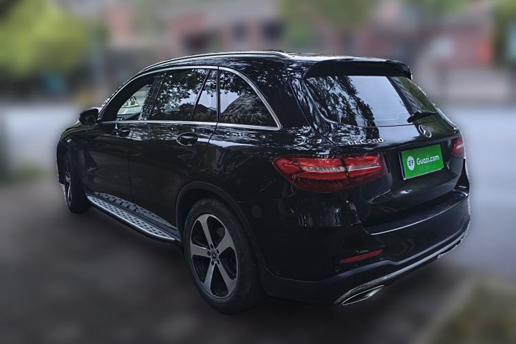 Used Mercedes-Benz GLC 2018 GLC 260 4MATIC Luxury Model Rear Left 45 Deg