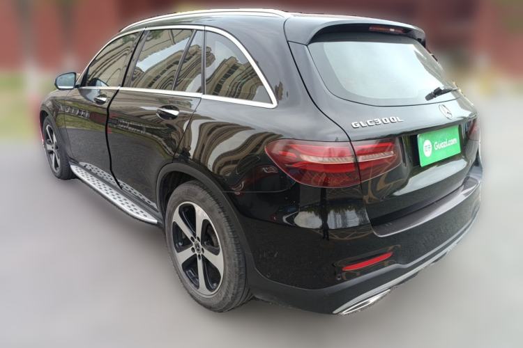 Used Mercedes-Benz GLC 2018 GLC 260 4MATIC Luxury Model Rear Left 45 Deg
