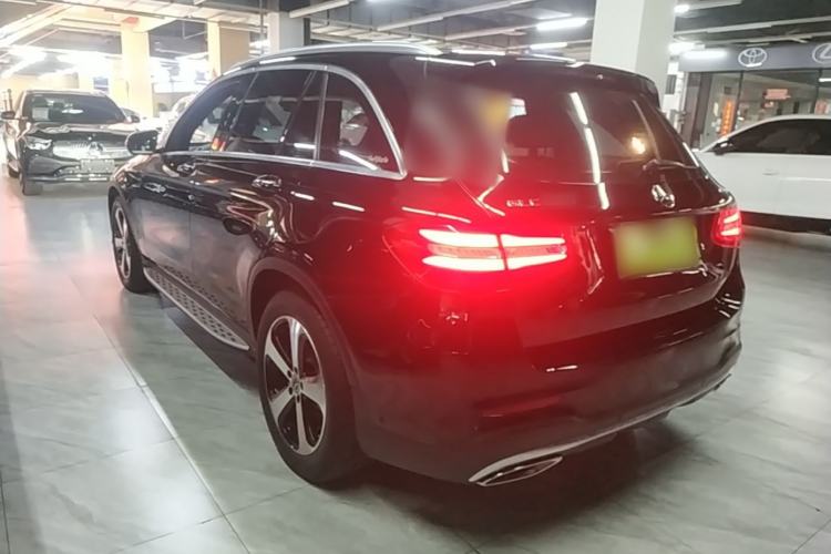 Used Mercedes-Benz GLC 2018 GLC 260 4MATIC Luxury Model Rear Left 45 Deg