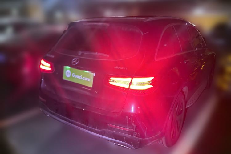 Used Mercedes-Benz GLC 2018 GLC 260 4MATIC Luxury Model Rear Right 45 Deg