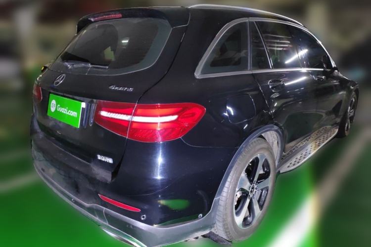 Used Mercedes-Benz GLC 2018 GLC 260 4MATIC Luxury Model Rear Right 45 Deg