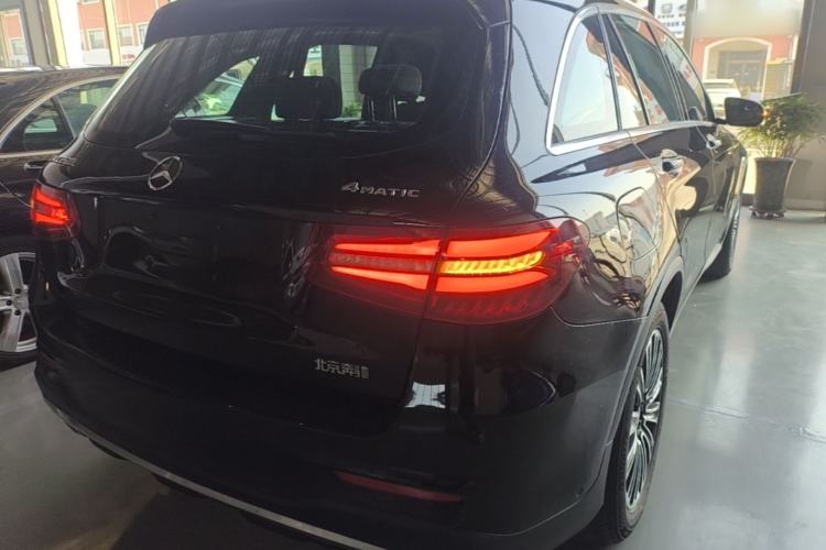 Used Mercedes-Benz GLC 2018 GLC 260 4MATIC Dynamic Edition Rear Right 45 Deg