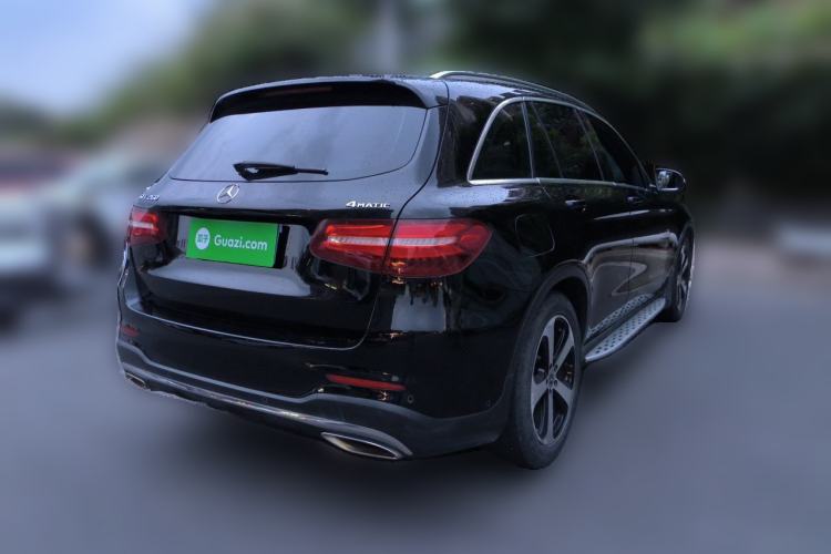 Used Mercedes-Benz GLC 2018 GLC 260 4MATIC Luxury Model Rear Right 45 Deg