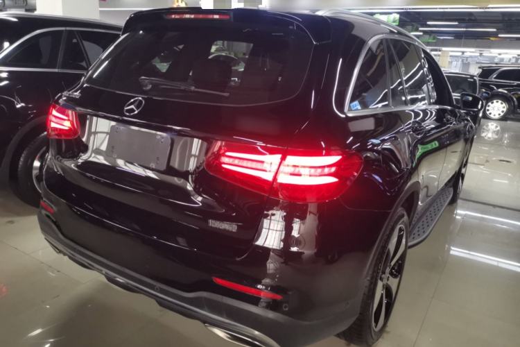Used Mercedes-Benz GLC 2018 Refreshed GLC 300 4MATIC Dynamic Edition Rear Right 45 Deg