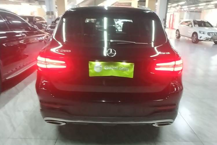 Used Mercedes-Benz GLC 2018 GLC 260 4MATIC Luxury Model Rear