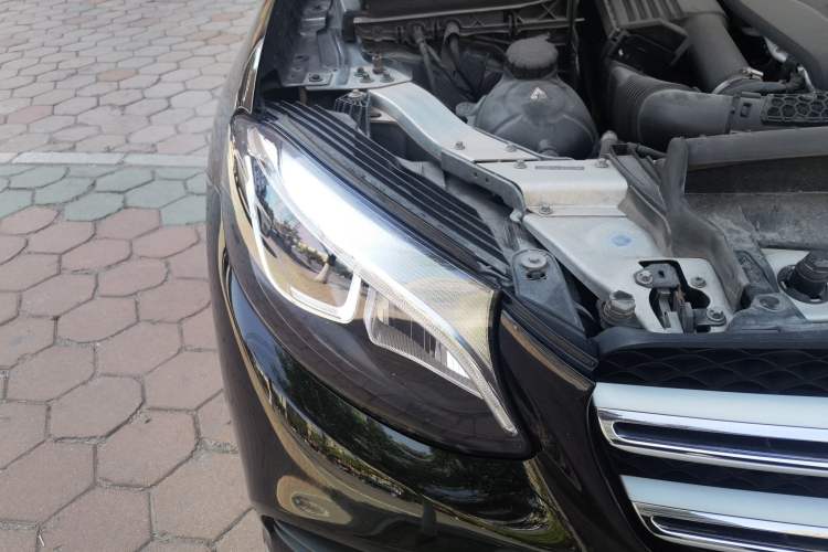 Used Mercedes-Benz GLC 2018 GLC 260 4MATIC Dynamic Edition Right Front Headlight