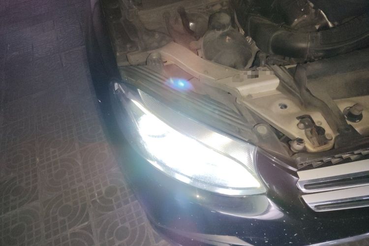 Used Mercedes-Benz GLC 2018 GLC 260 4MATIC Luxury Model Right Front Headlight