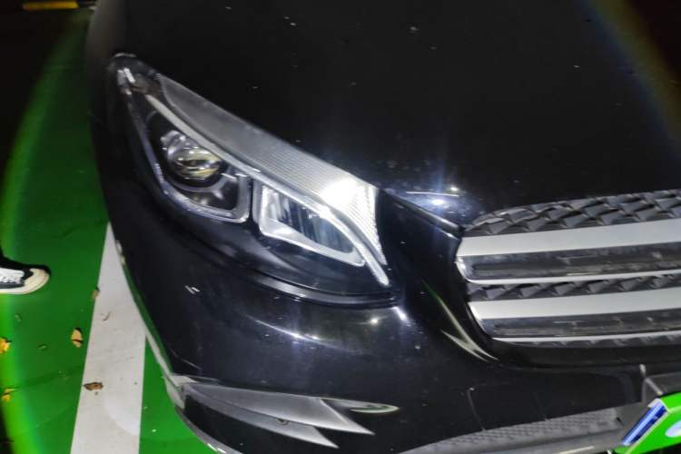 Used Mercedes-Benz GLC 2018 GLC 260 4MATIC Luxury Model Right Front Headlight
