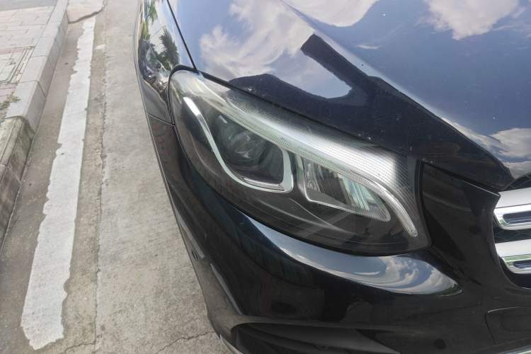 Used Mercedes-Benz GLC 2018 Facelift GLC 260 4MATIC Luxury Edition Right Front Headlight