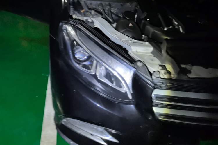 Used Mercedes-Benz GLC 2018 Facelifted GLC 260 4MATIC Dynamic Edition Right Front Headlight
