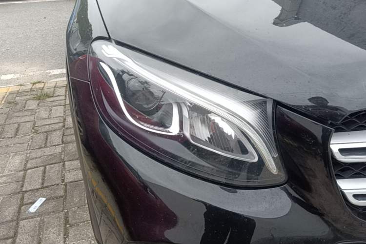 Used Mercedes-Benz GLC 2018 Facelifted GLC 260 4MATIC Dynamic Edition Right Front Headlight
