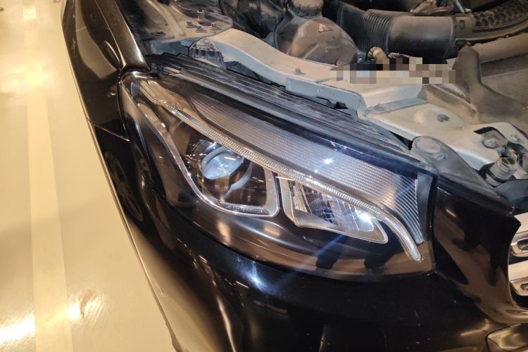 Used Mercedes-Benz GLC 2018 GLC 260 4MATIC Dynamic Edition Right Front Headlight