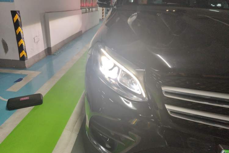 Used Mercedes-Benz GLC 2018 GLC 260 4MATIC Dynamic Edition Right Front Headlight