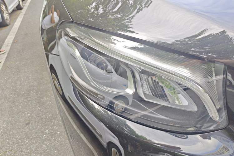 Used Mercedes-Benz GLC 2018 Facelifted GLC 260 4MATIC Dynamic Edition Right Front Headlight