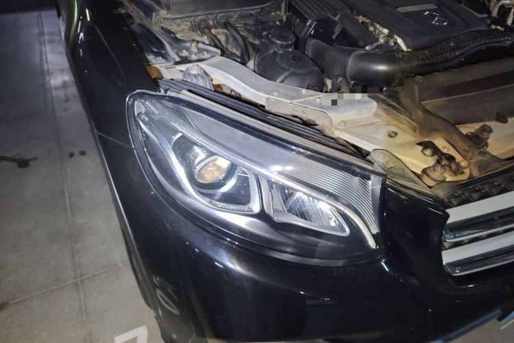 Used Mercedes-Benz GLC 2018 GLC 260 4MATIC Luxury Model Right Front Headlight