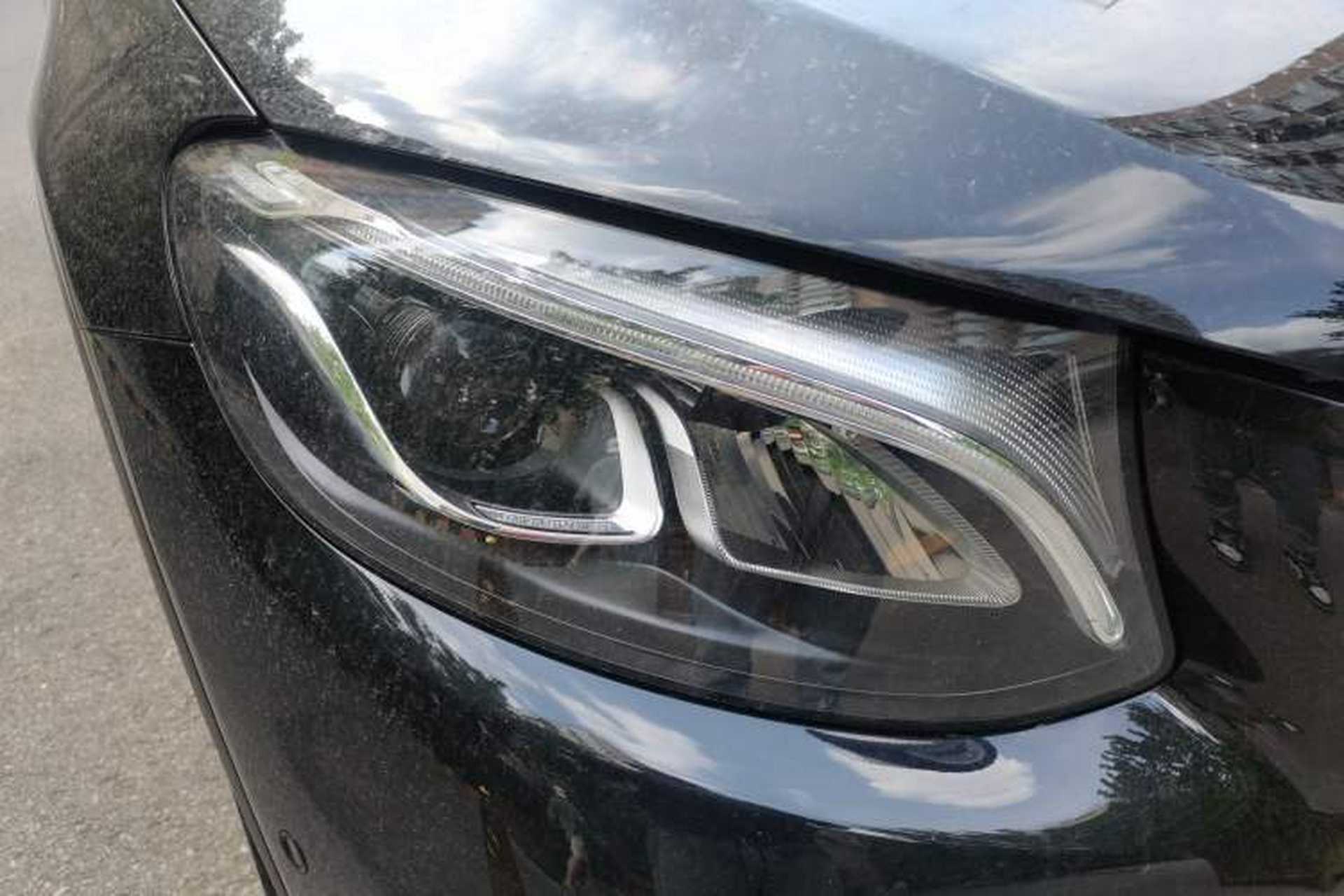 Used Mercedes-Benz GLC 2018 GLC 260 4MATIC Dynamic Edition Right Front Headlight