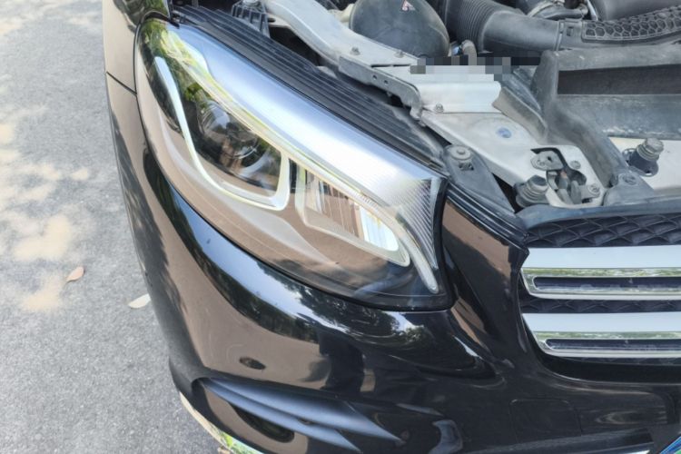 Used Mercedes-Benz GLC 2018 Facelift GLC 260 4MATIC Luxury Edition Right Front Headlight