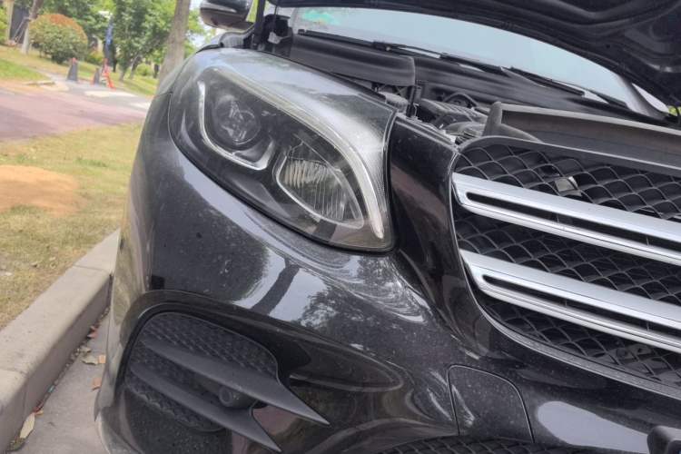 Used Mercedes-Benz GLC 2018 Facelift GLC 260 4MATIC Luxury Edition Right Front Headlight