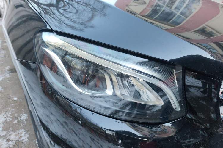 Used Mercedes-Benz GLC 2018 GLC 260 4MATIC Luxury Model Right Front Headlight