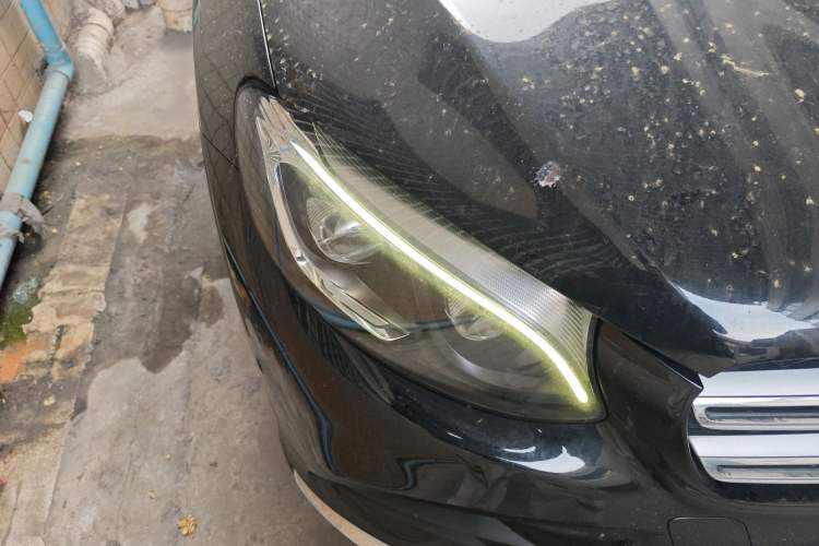 Used Mercedes-Benz GLC 2018 GLC 300 4MATIC Sport Edition Right Front Headlight