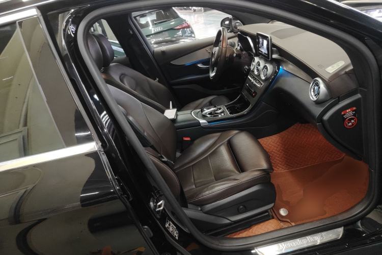 Used Mercedes-Benz GLC 2018 Facelift GLC 200 4MATIC Right Front Seat