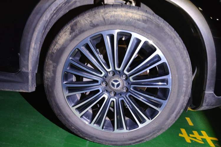 Used Mercedes-Benz GLC 2018 Facelift GLC 200 4MATIC Right Front Wheel Hub