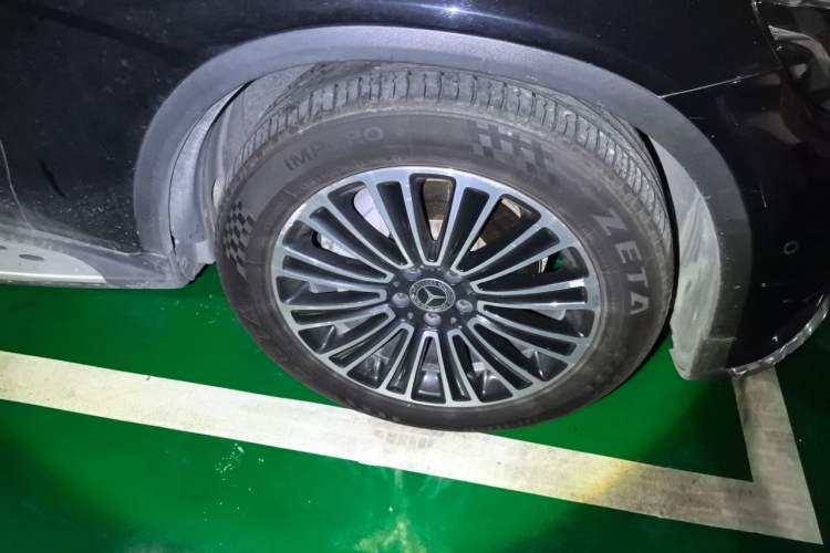 Used Mercedes-Benz GLC 2018 Facelifted GLC 260 4MATIC Dynamic Edition Right Front Wheel Hub