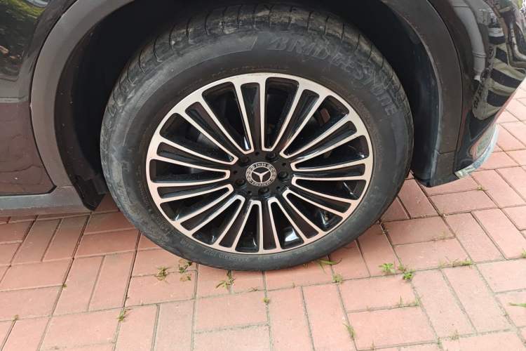 Used Mercedes-Benz GLC 2018 GLC 260 4MATIC Dynamic Edition Right Front Wheel Hub