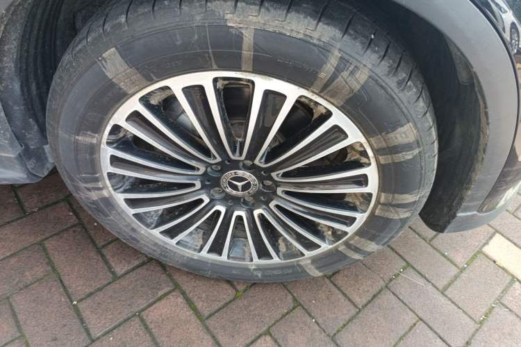 Used Mercedes-Benz GLC 2018 GLC 200 4MATIC Right Front Wheel Hub