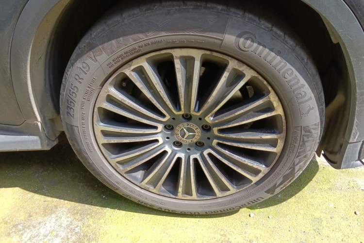Used Mercedes-Benz GLC 2018 Facelifted GLC 260 4MATIC Dynamic Edition Right Front Wheel Hub