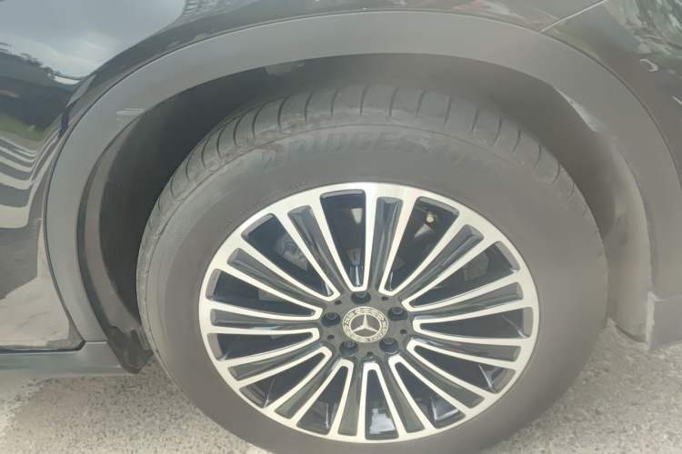 Used Mercedes-Benz GLC 2018 Facelifted GLC 260 4MATIC Dynamic Edition Right Front Wheel Hub