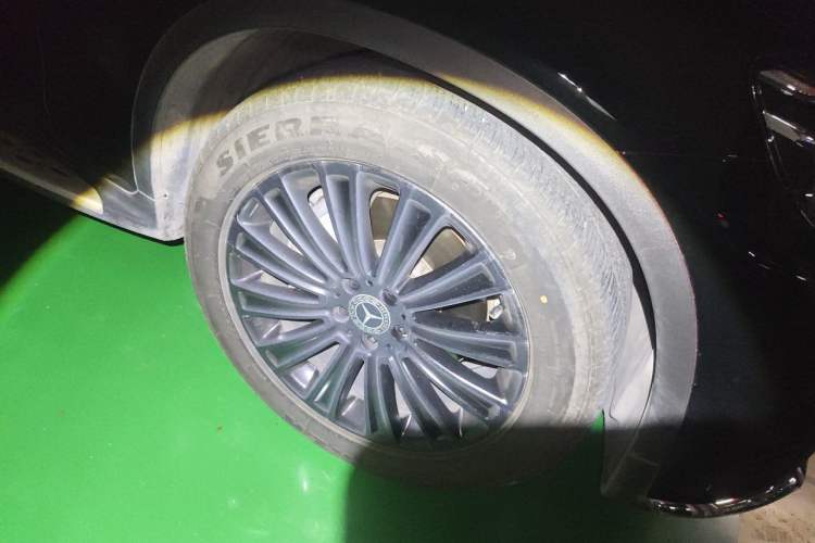 Used Mercedes-Benz GLC 2018 GLC 260 4MATIC Dynamic Edition Right Front Wheel Hub