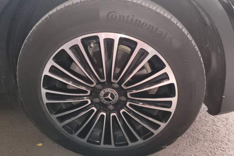 Used Mercedes-Benz GLC 2018 Facelift GLC 200 4MATIC Right Front Wheel Hub