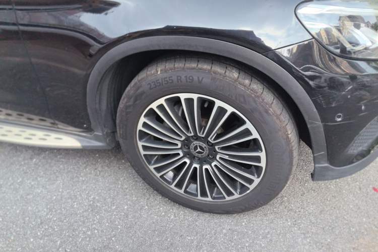 Used Mercedes-Benz GLC 2018 Facelift GLC 200 4MATIC Right Front Wheel Hub