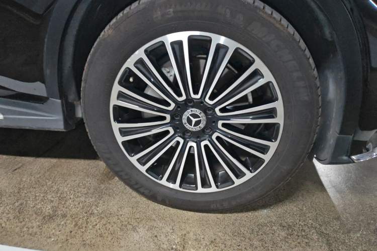 Used Mercedes-Benz GLC 2018 GLC 260 4MATIC Dynamic Edition Right Front Wheel Hub